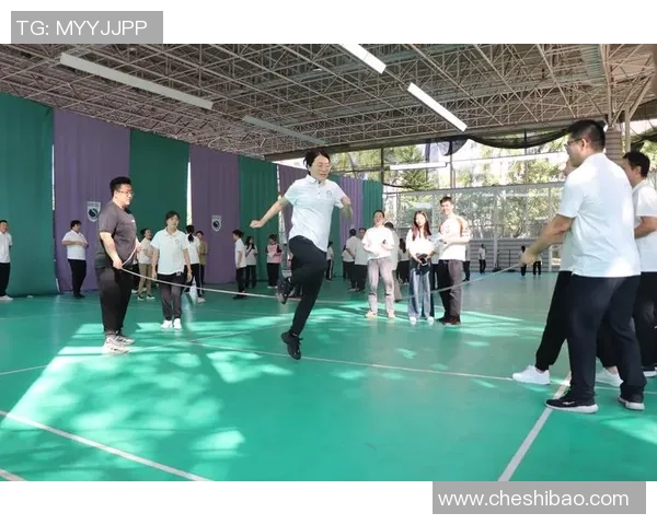 深圳羽毛球队的团队协作探秘：如何在竞技中实现默契与信任